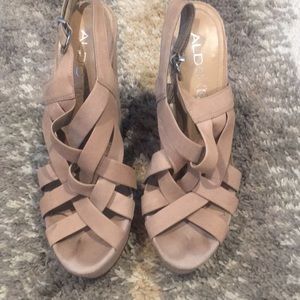 ALDO Cream Nude Basket Weave platform heels 8